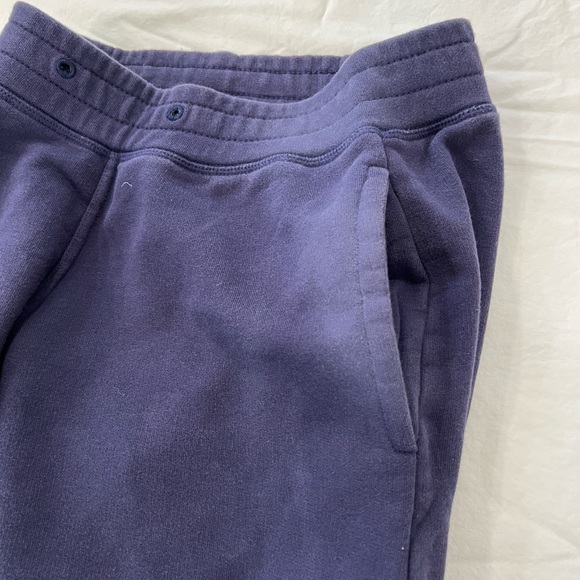 Off-White - Picture 12 of 16